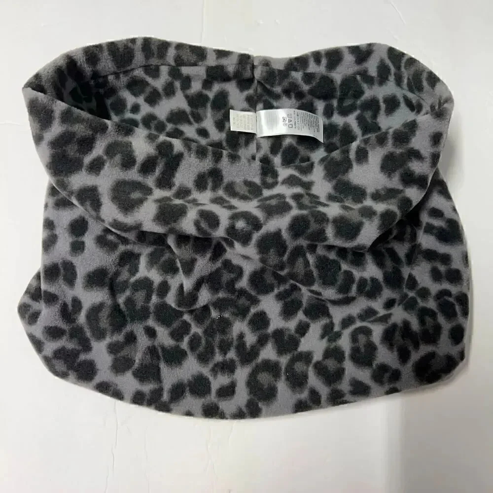 Old Navy Scarf Infinity Grey Black Leopard Print
